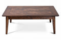 **Technische titel in het Nederlands: Moderne Houten Salontafel met Visgraatpatroon**