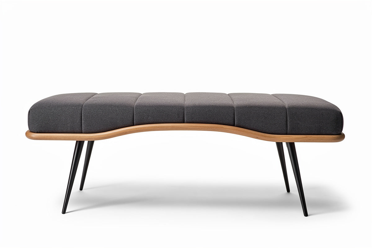 **Moderne bank met gebogen houten frame en gestoffeerde zitting**