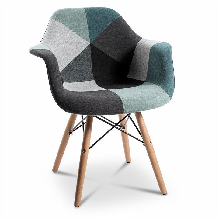 **Technische Titel in het Nederlands:** Modern gestoffeerde fauteuil met houten poten en een geometrisch patroon